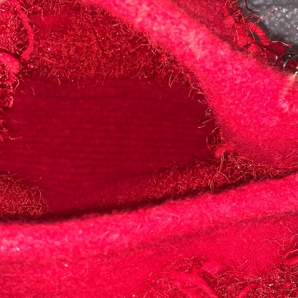 Custom Red Felt Small Purse with Glitter Yarn Trim and Red/Silver Bead Handle - Picture 5 of 8